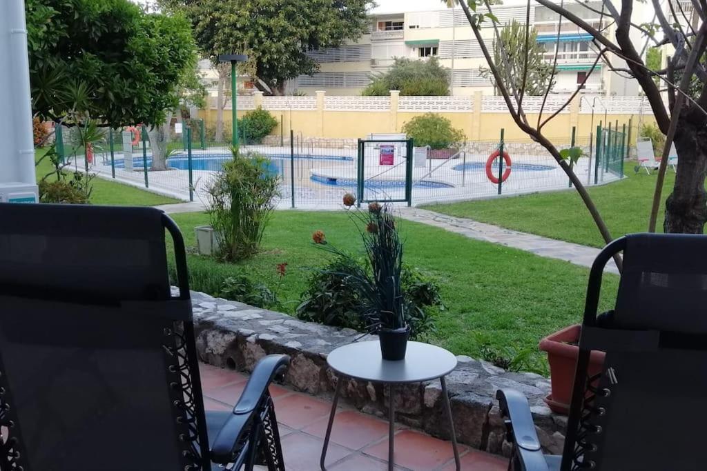 Beautiful Apartment In La Carihuela, Торемолинос Екстериор снимка