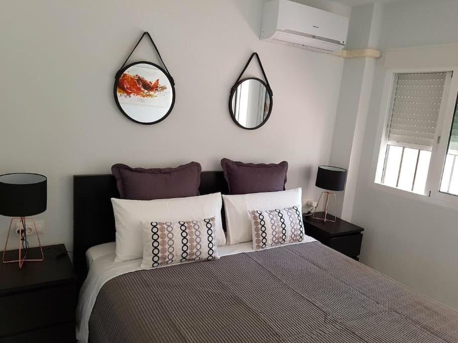 Beautiful Apartment In La Carihuela, Торемолинос Екстериор снимка